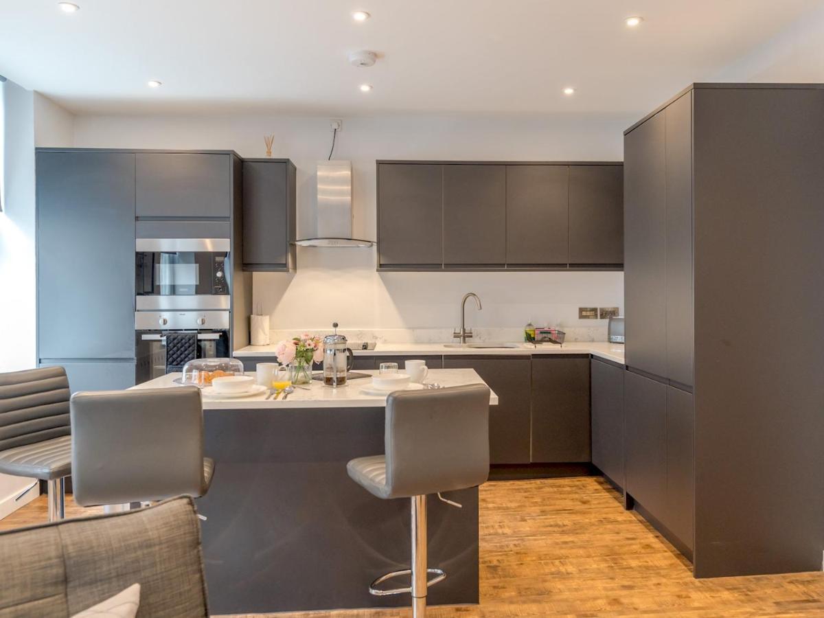 Pass The Keys 5A One Bedroom Modern Town Centre Apartment Шрусбері Екстер'єр фото